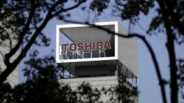 Air-punching shareholders teach Toshiba a lesson